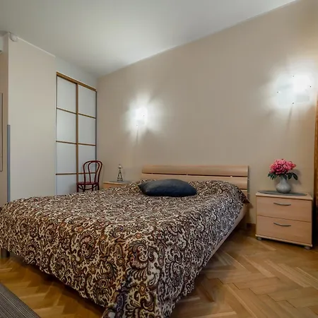 罗密欧优思家庭公寓 塔林