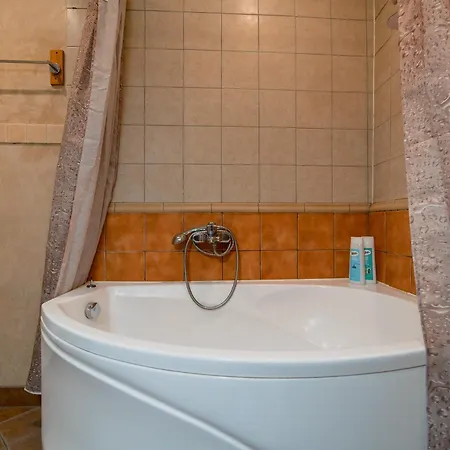 罗密欧优思家庭公寓 公寓