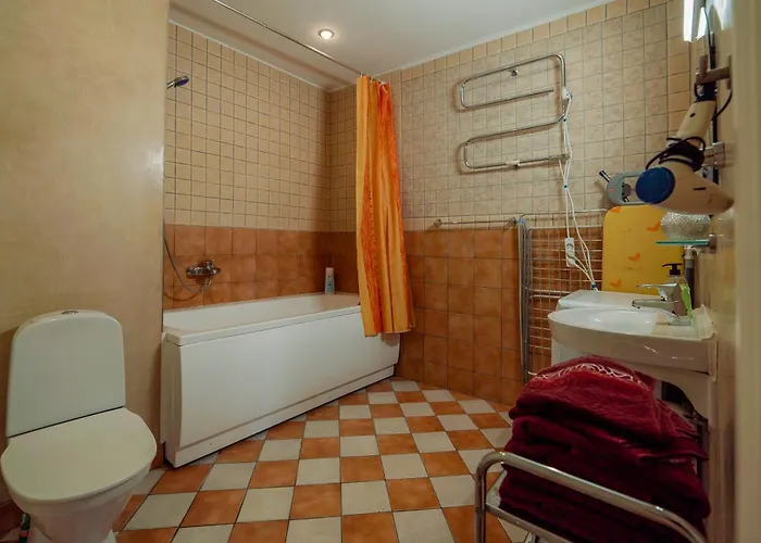 Romeo Family Uus * تالين